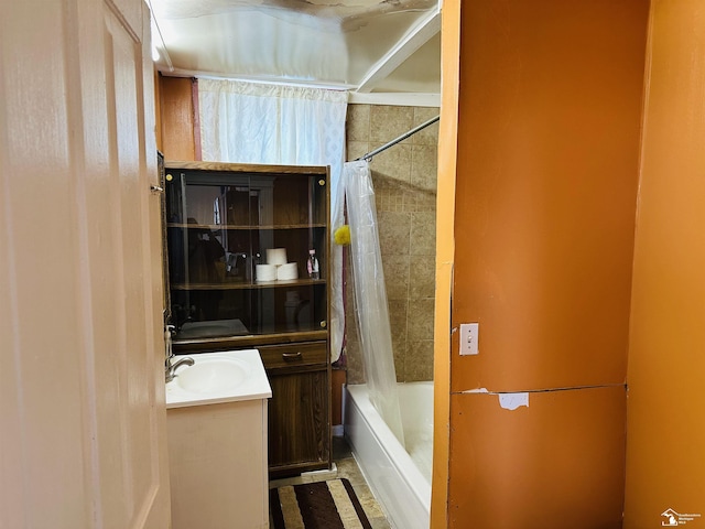 1073-1075 Morrell St, Detroit, MI 48209 - full bathroom featuring shower / tub combo and vanity
