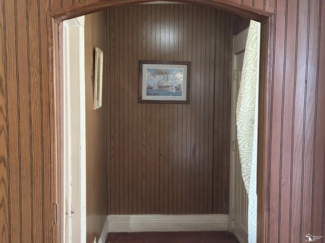 1073-1075 Morrell St, Detroit, MI 48209 - details with wooden walls