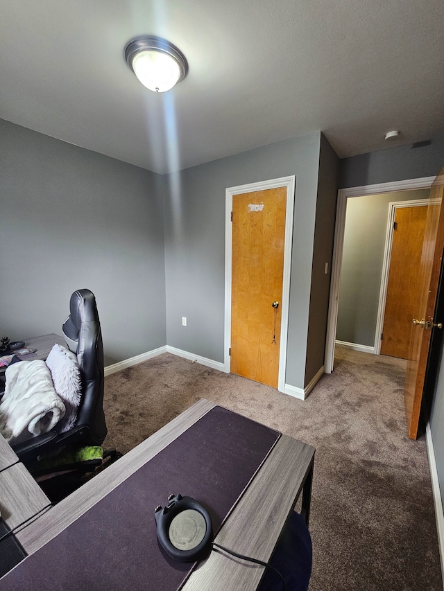 20709 Lockwood St, Taylor, MI 48180 - workout area with baseboards and carpet floors