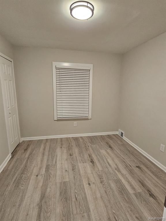 15914 Eastburn St, Detroit, MI 48205 - photo 21