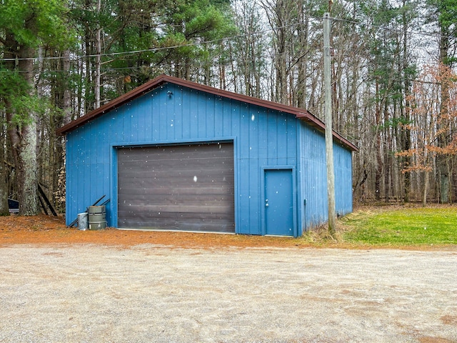 view of detached garage
