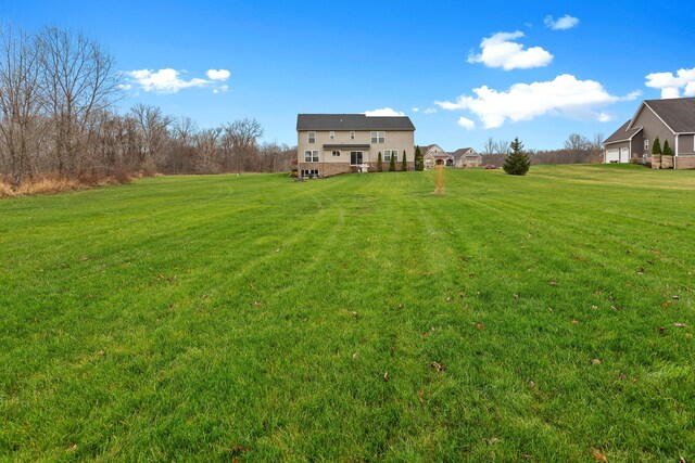 316 Lenox Ln, Brighton, MI 48114 - view of yard