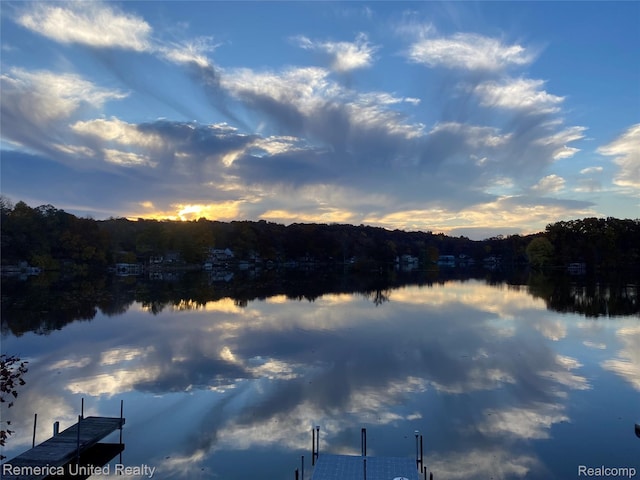 11449 Sunset Blvd, Pinckney, MI 48169 - water view