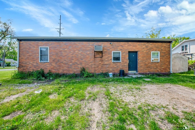 12800 Matthews St, Carleton, MI 48117 - back of house with brick siding