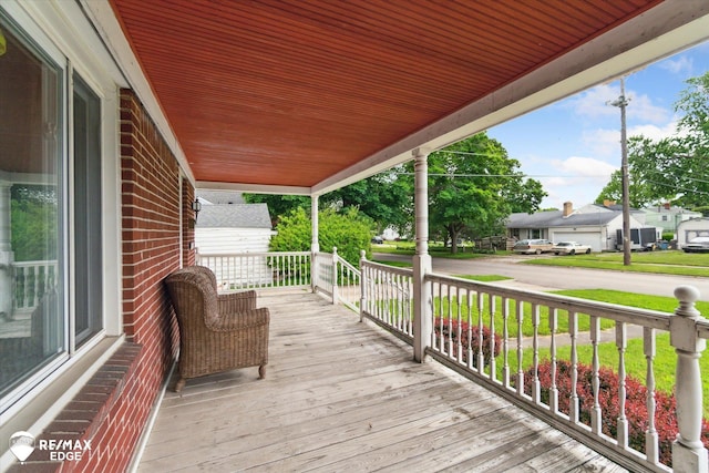 514 Chalmers St, Flint, MI 48503 - view of wooden porch