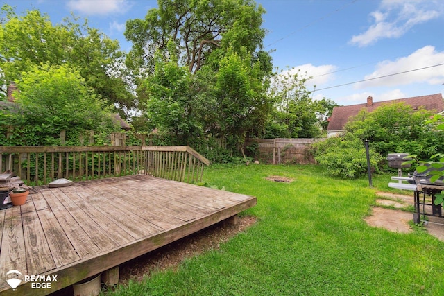 514 Chalmers St, Flint, MI 48503 - view of yard with a deck