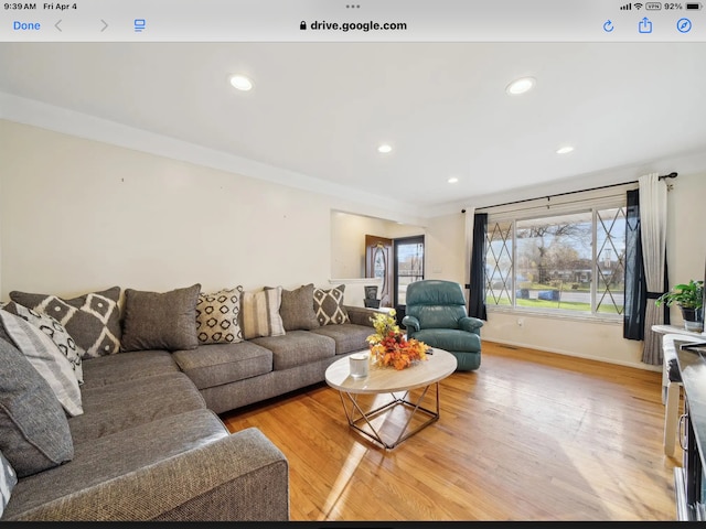 27908 Ryan Rd, Warren, MI 48092 - living room with light wood-style flooring, baseboards, and recessed lighting