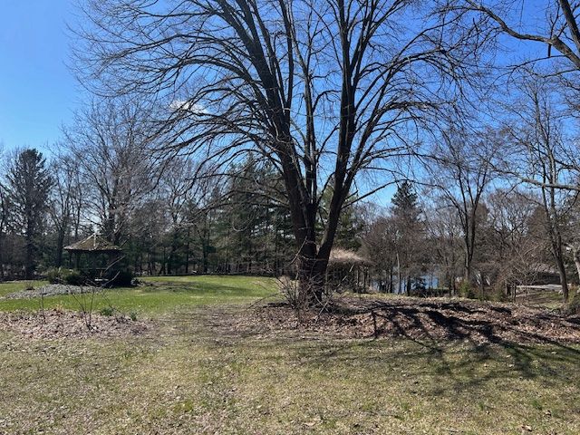 7000 Hillside Dr, Clarkston, MI 48346