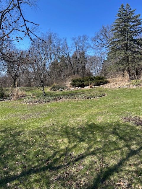 7000 Hillside Dr, Clarkston, MI 48346
