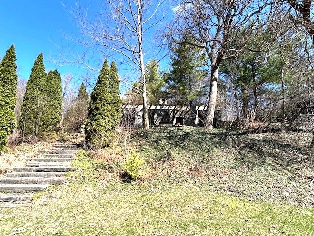7000 Hillside Dr, Clarkston, MI 48346