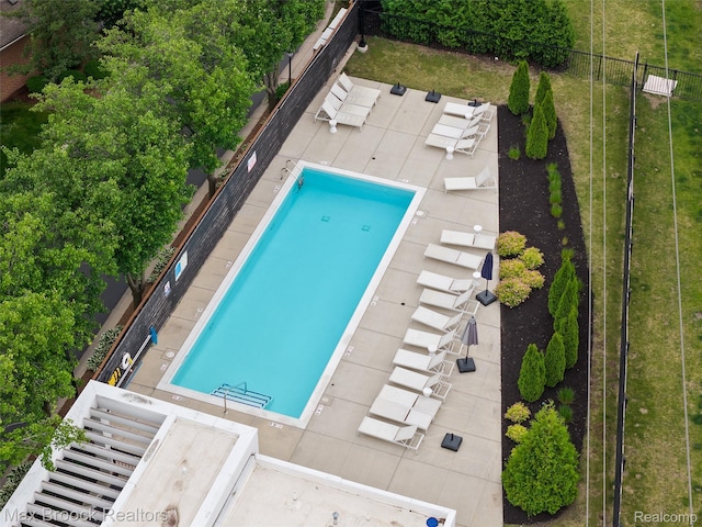 533 E Harrison Ave Unit 36, Royal Oak, MI 48067 - community pool featuring view of wooded area