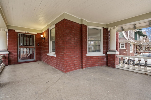 250 Alger St, Detroit, MI 48202 - view of patio / terrace with a porch