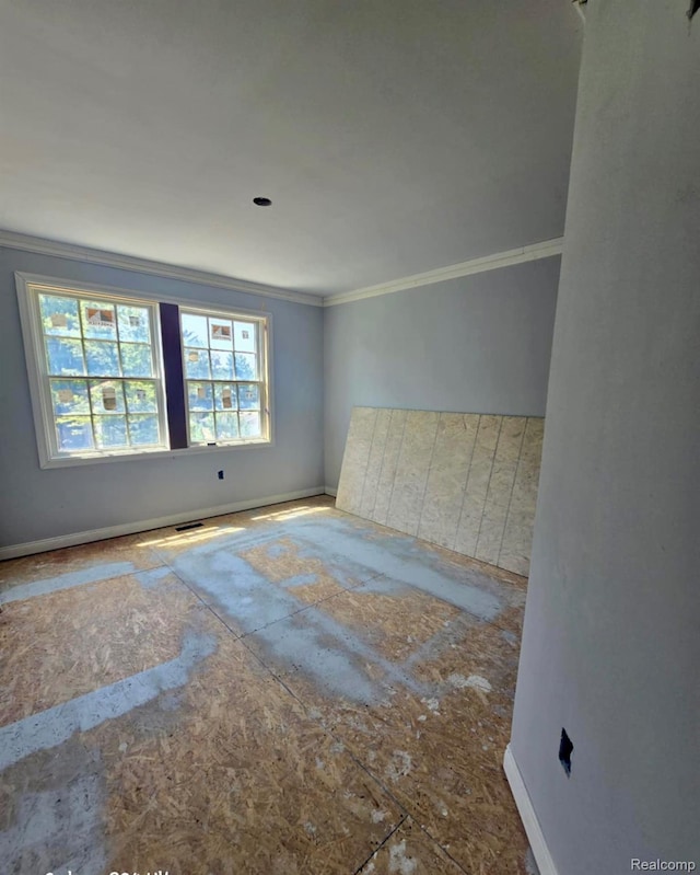 8475 Stout Ave, Warren, MI 48093 - spare room with ornamental molding and baseboards