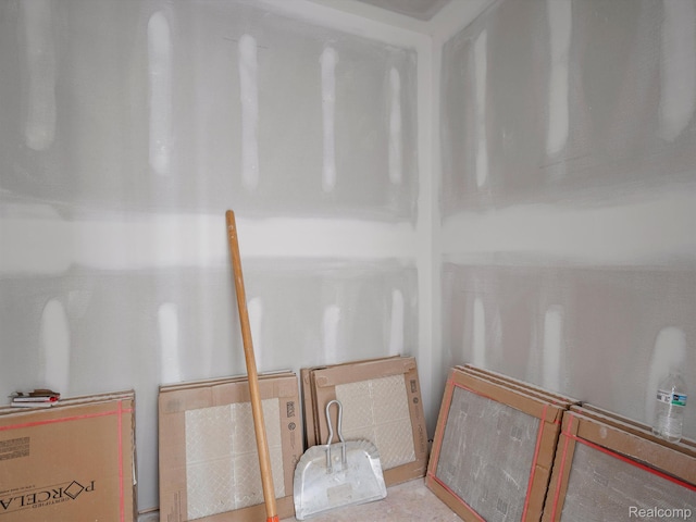 8475 Stout Ave, Warren, MI 48093 - view of storage room