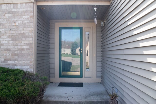 view of property entrance