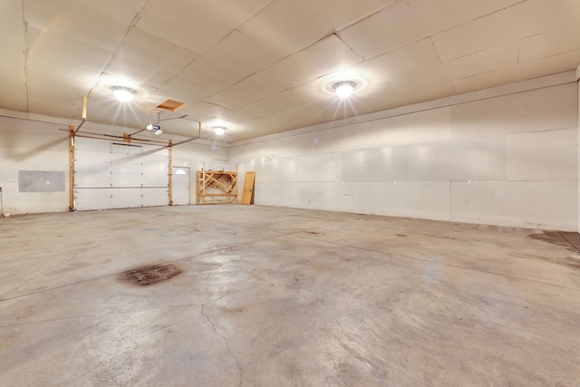 3628 Ford Ave, Jackson, MI 49203 - garage with a garage door opener