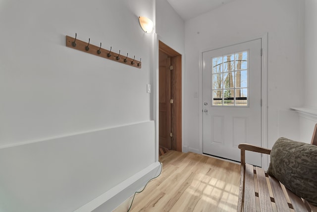 3628 Ford Ave, Jackson, MI 49203 - entryway featuring light wood-style flooring