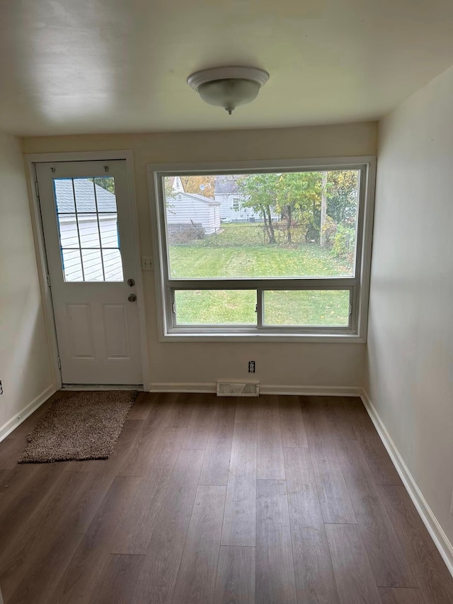 18850 Dalby, Redford, MI 48240 - entryway with baseboards, dark wood-style floors, and visible vents