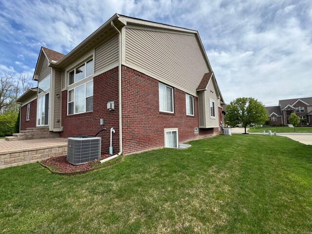 13691 Basswood Cir, Van Buren, MI 48111 - photo 5