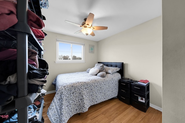 11151 Brougham Dr, Sterling Heights, MI 48312 - bedroom featuring light wood finished floors, baseboards, and a ceiling fan