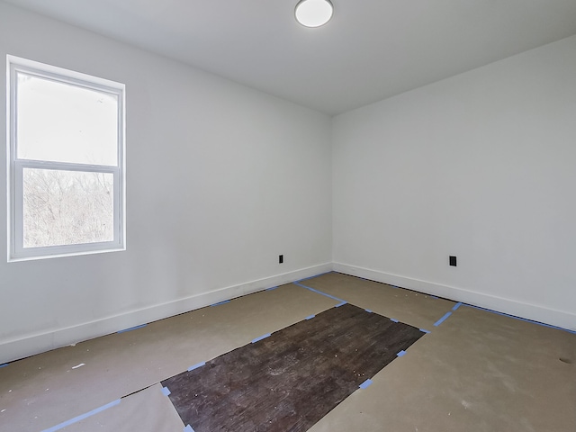 11765 Glenfield St, Detroit, MI 48213 - spare room featuring baseboards