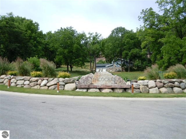 821 Wind Drift Dr, Traverse City, MI 49684