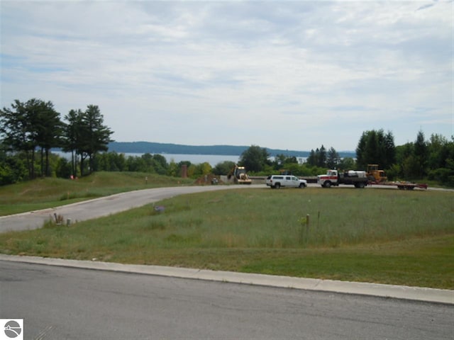 821 Wind Drift Dr, Traverse City, MI 49684