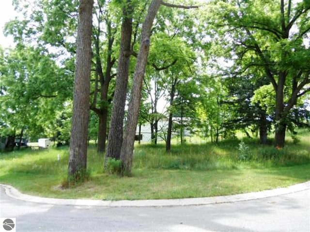 821 Wind Drift Dr, Traverse City, MI 49684