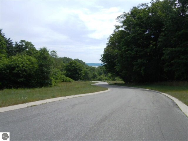 821 Wind Drift Dr, Traverse City, MI 49684