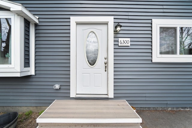 view of property entrance
