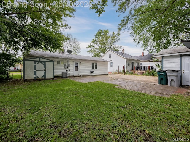 45 E George Ave, Hazel Park, MI 48030 - back of house featuring a patio and central AC unit