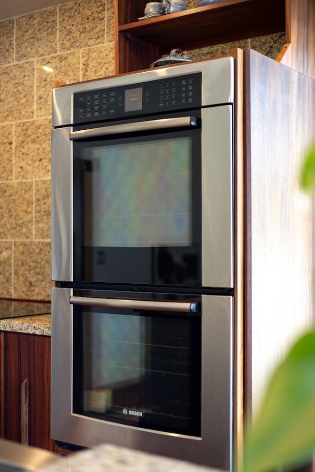 300 3rd St, Ann Arbor, MI 48103 - details featuring double oven