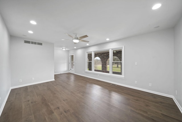empty room featuring ceiling fan, baseboards, visible vents, and recessed lighting