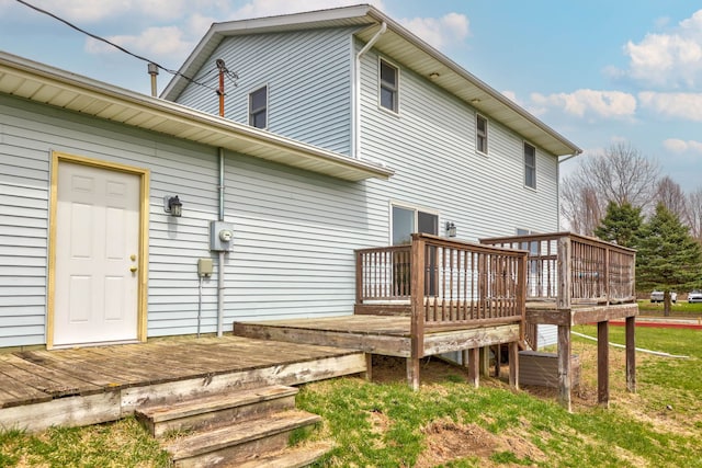 3353 Murphy Lake Rd, Millington, MI 48746 - back of property with a deck
