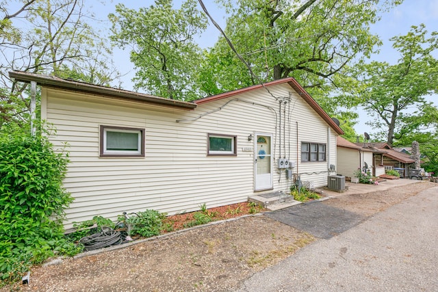 69465 High St, Union, MI 49130 - view of front of property featuring central AC