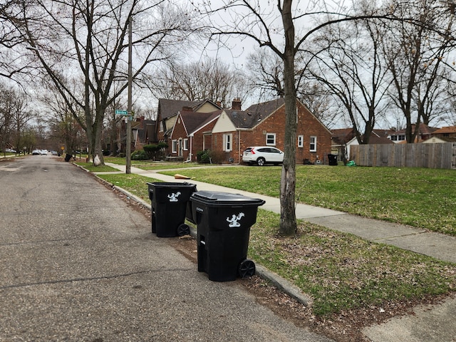 6111 Yorkshire Rd, Detroit, MI 48224