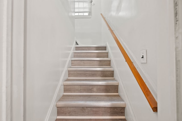 9233 Mckinney St, Detroit, MI 48224 - view of stairway