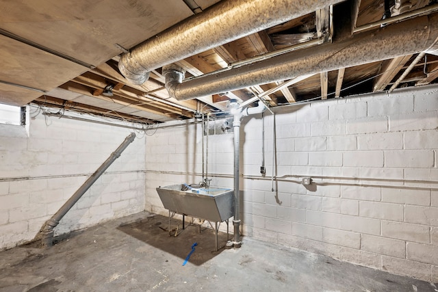 9233 Mckinney St, Detroit, MI 48224 - unfinished below grade area with a sink
