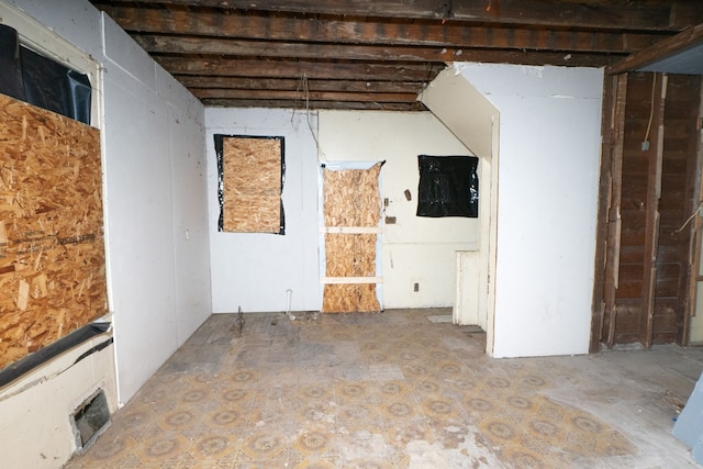 13057 Chelsea St, Detroit, MI 48213 - interior space