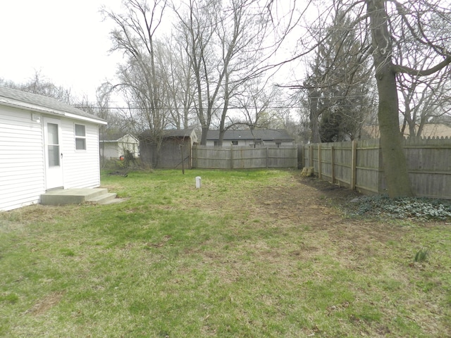 1187 Villa Ct, Benton Harbor, MI 49022 - view of yard featuring fence