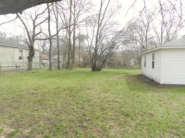 1187 Villa Ct, Benton Harbor, MI 49022 - view of yard featuring fence