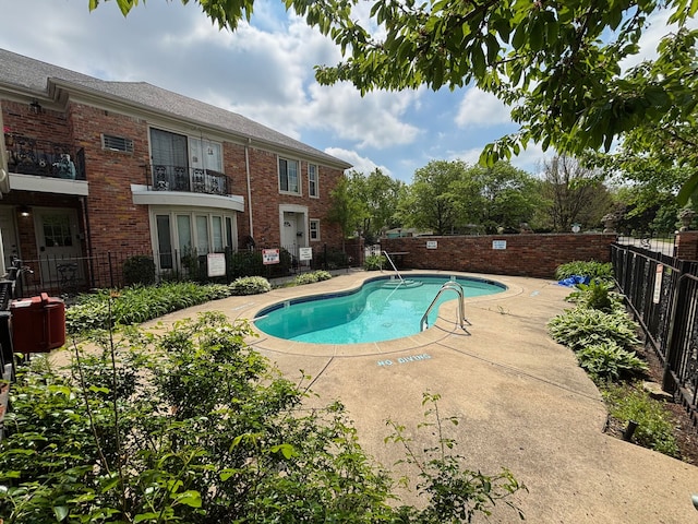 2302 W 14 Mile Rd, Royal Oak, MI 48073 - photo 32