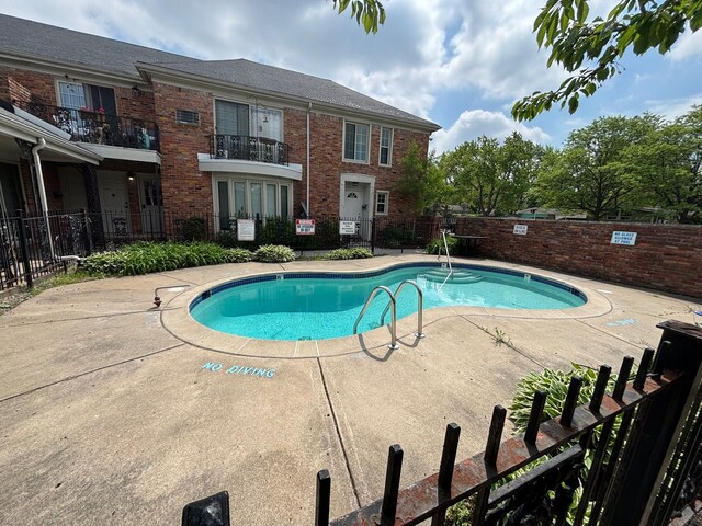 2302 W 14 Mile Rd, Royal Oak, MI 48073 - photo 33