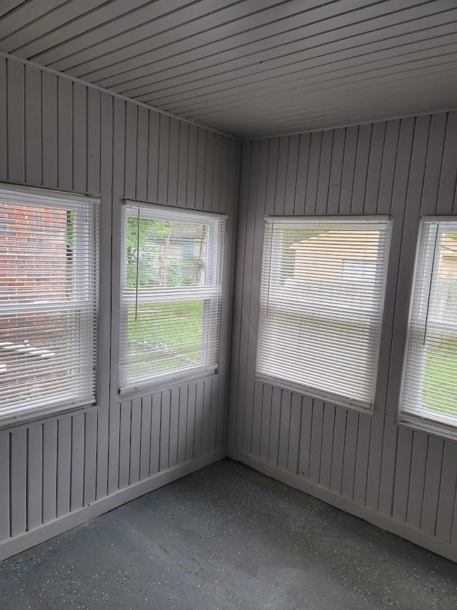 18639 Appoline St, Detroit, MI 48235 - view of unfurnished sunroom