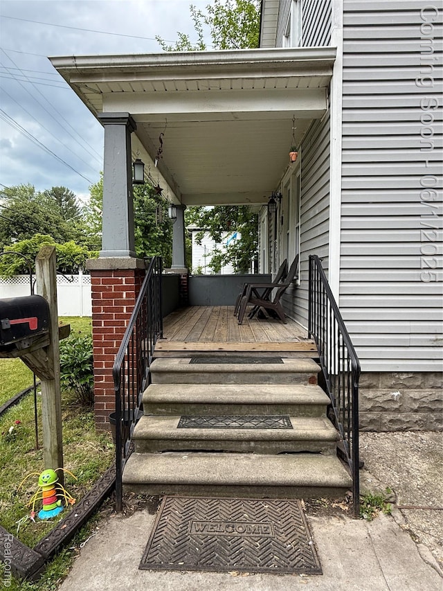 35 Grove Park St, Mount Clemens, MI 48043 - view of porch