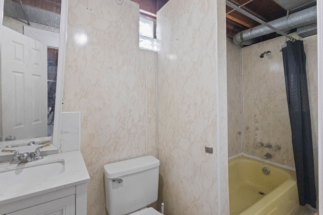 full bathroom featuring toilet, shower / tub combo, and vanity