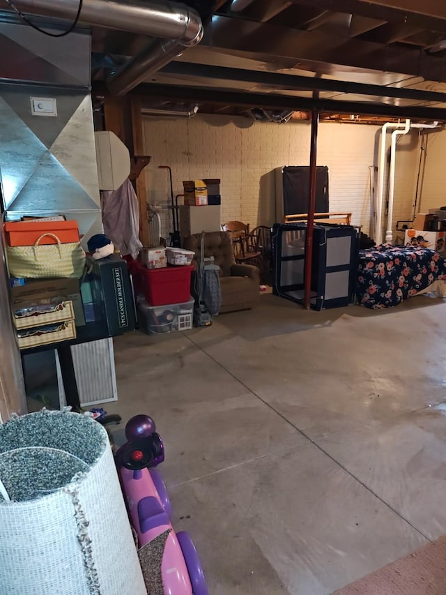 5409 N Mckinley Rd, Flushing, MI 48433 - view of basement
