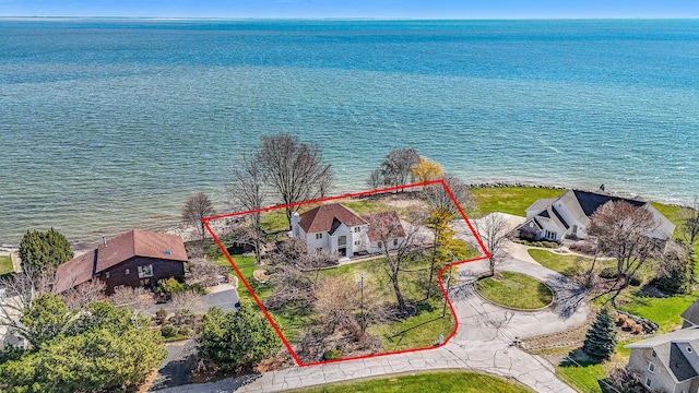 6376 Sterling Dr, Newport, MI 48166 - aerial view featuring a water view