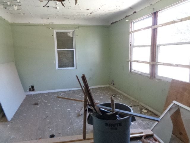 7538 Firwood St, Detroit, MI 48204 - view of unfurnished office