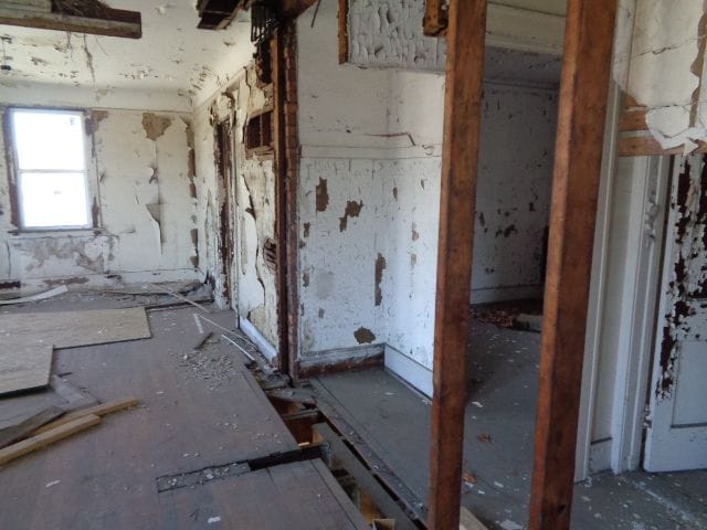 7538 Firwood St, Detroit, MI 48204 - view of misc room